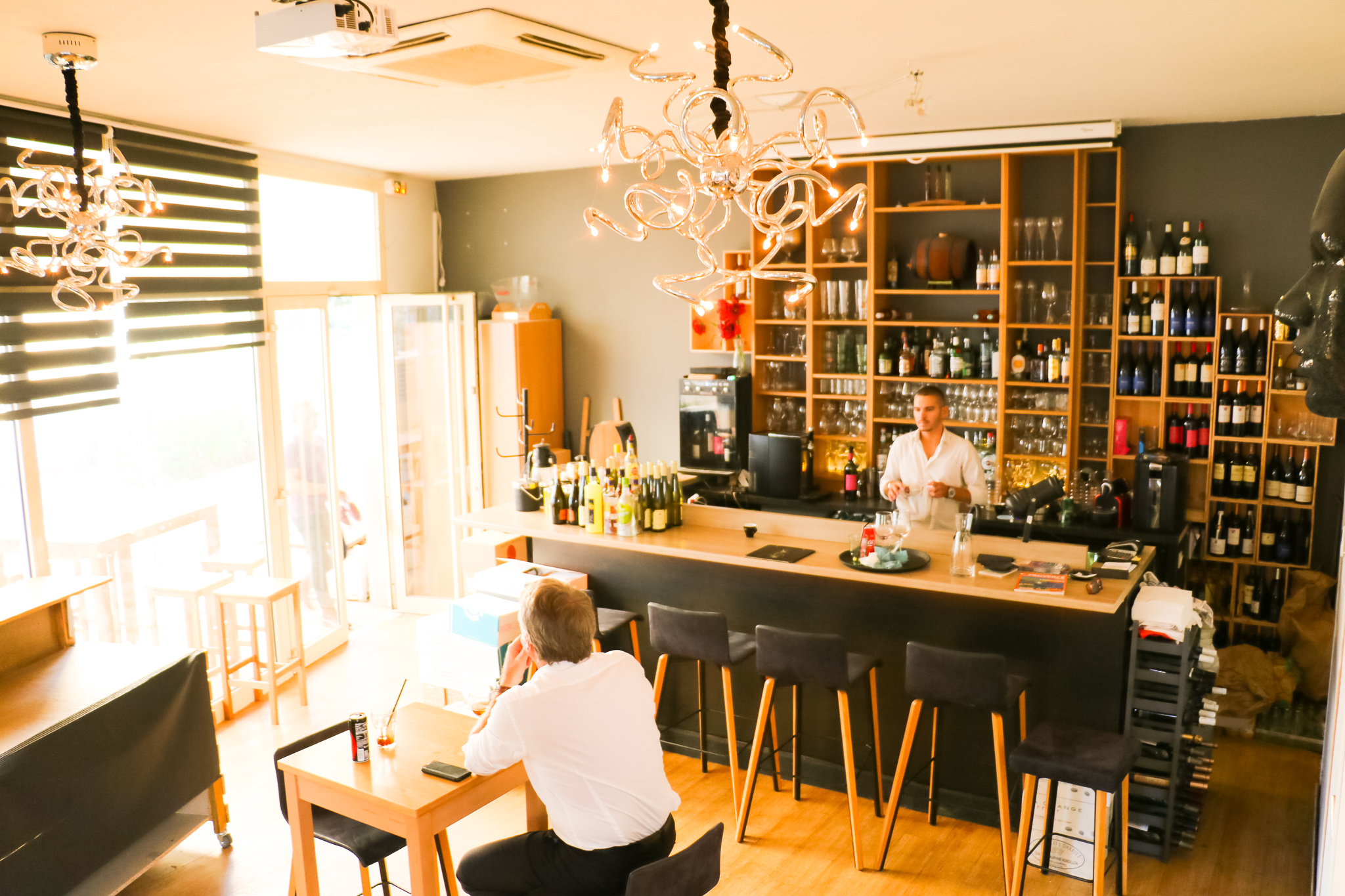 suite wine bar Juan les pins